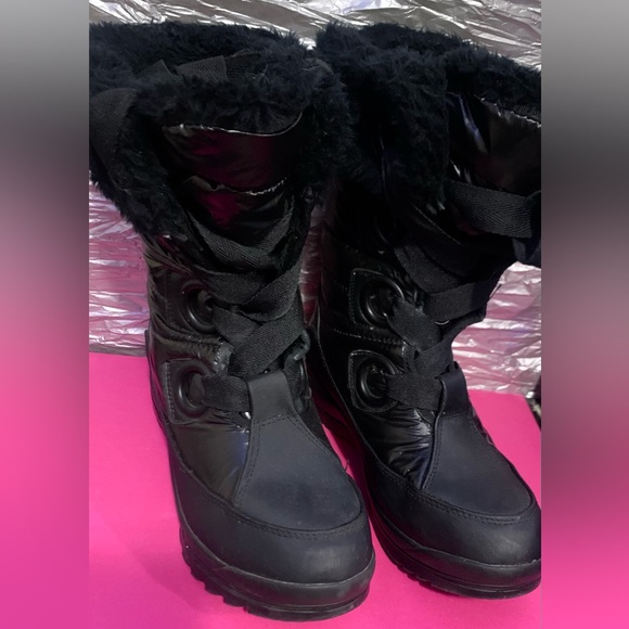 GUESS SHINY PUFFER Winter Boots size 7 - Picture 12 of 12